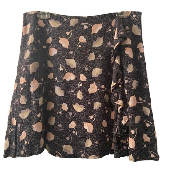 LOFT Dresses & Skirts - {Loft} Floral & Polka Dot Skirt with Ruffle Detail - Size 8